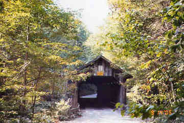 Brown Bridge. Photo by Liz Keating, September 14, 2005